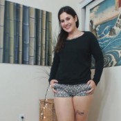 goddess green eyed booty shake shorts striptease