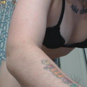 goddess green eyed camel toe booty shorts