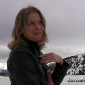 mistress yuliya farting outside