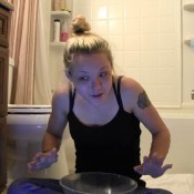 tracie pooping during a skype show imyourfetish