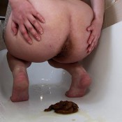 fat ass babe farts n shits hd cleopatra