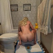 classyngassy doorbell dumpy