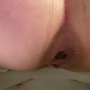 jade avery slow big gape into toilet bowl