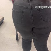 Realqueenmelanin Candid Target Farting