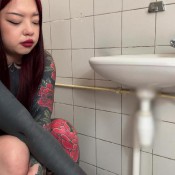 Heyprincessjade Watch Me Take A Dump And Fart