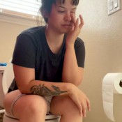 Sukithesuccubus New Poop Vid