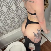 Queenblondee An Awesome Poop Session Sara Bee