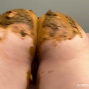 Elle_clark26 Shitting Laying Down Elle Clark