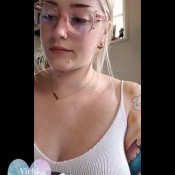 Vickit00ts Farting While Reading Vicki Swallows