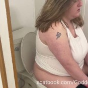 Goddessleanne69 P And Farting The Lead Up To The Dump