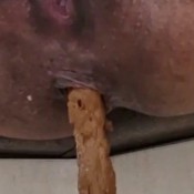 Goldenlace Poop In Da Kitchen