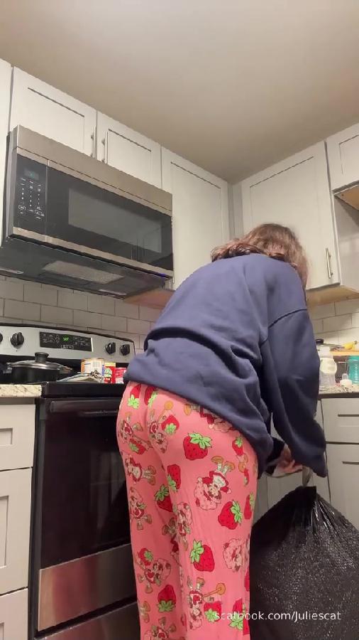 Juliescat Fart Tidying Up While I Release My Stinky Gas Julianna Marie